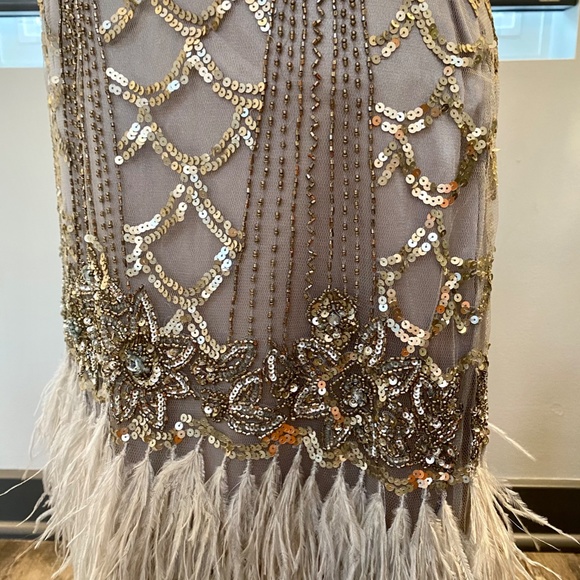Sue Wong Great Gatsby Silver short cocktail dress w/ sequins & feathers - Picture 3 of 8